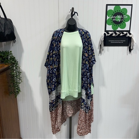 torrid Other - Torrid Navy Floral Kimono